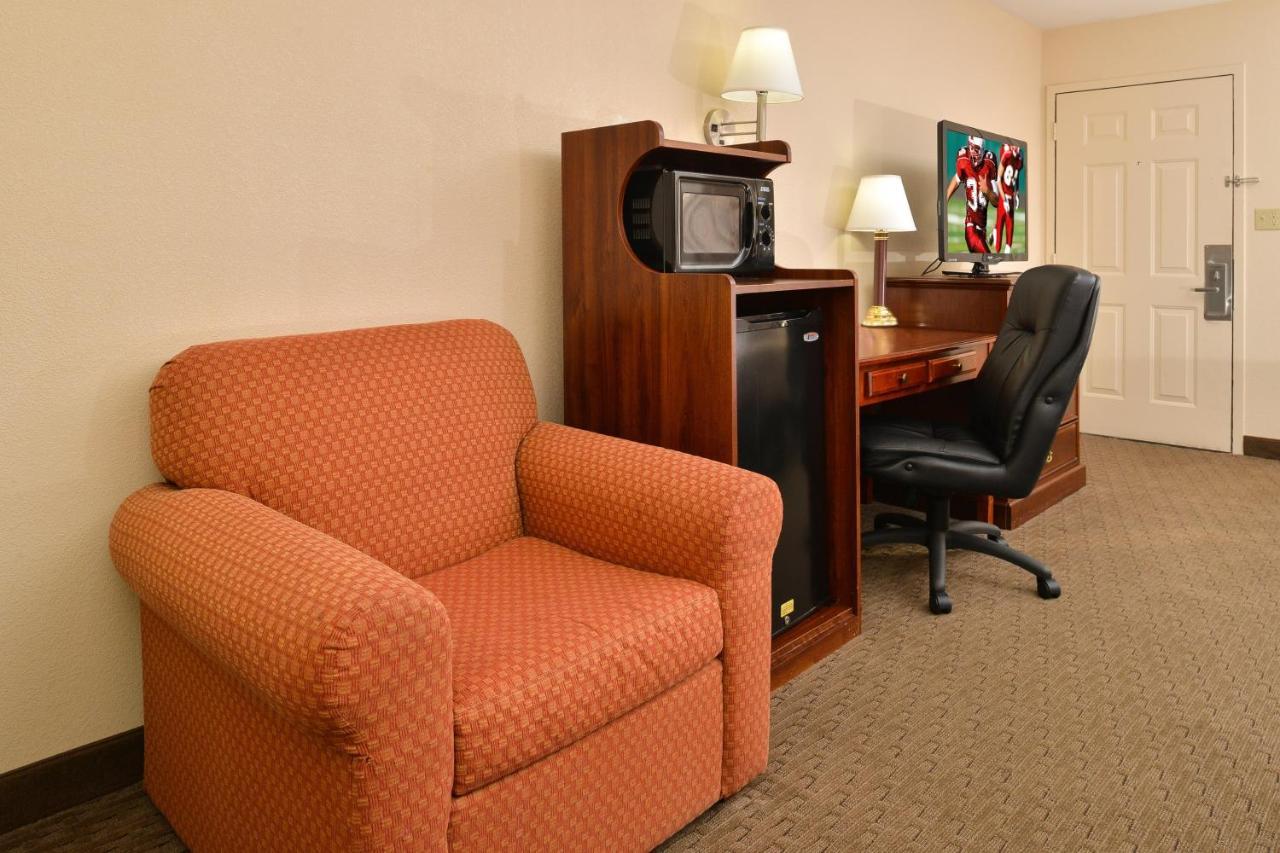 Red Roof Inn Dalton Ngoại thất bức ảnh